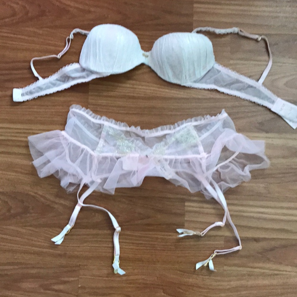 Victoria's Secret set